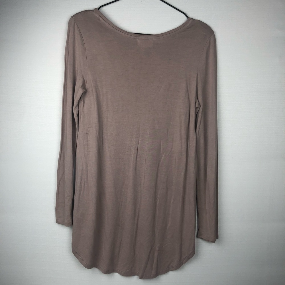 Old Navy T-Shirt Women's XS Light Mauve Pink Long Sleeve High Side Slit - Picture 4 of 8